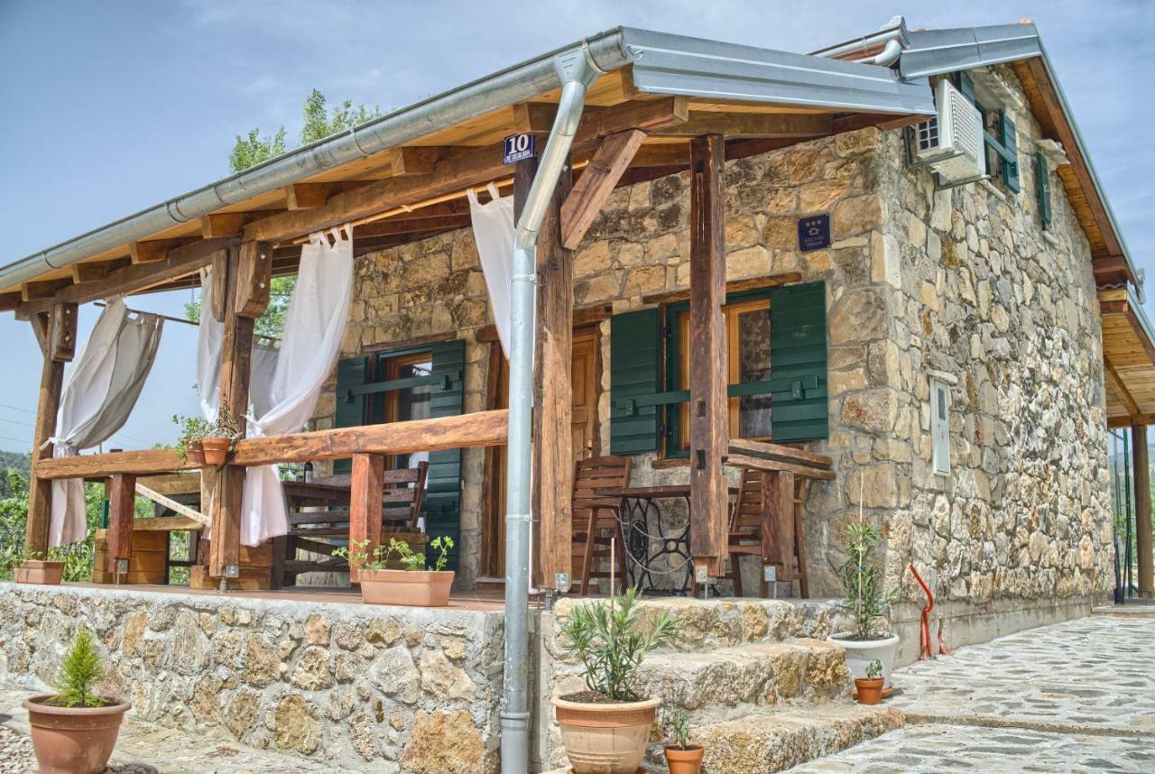 Stone House Vlasta Drnis Luaran gambar